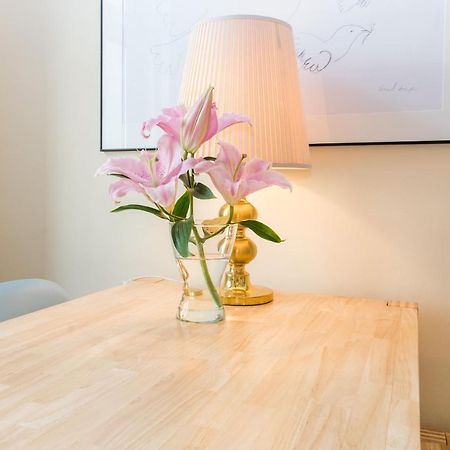 Beautiful Viennese Apartment Bagian luar foto