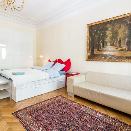 Beautiful Viennese Apartment Bagian luar foto
