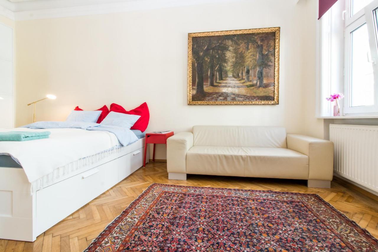 Beautiful Viennese Apartment Bagian luar foto