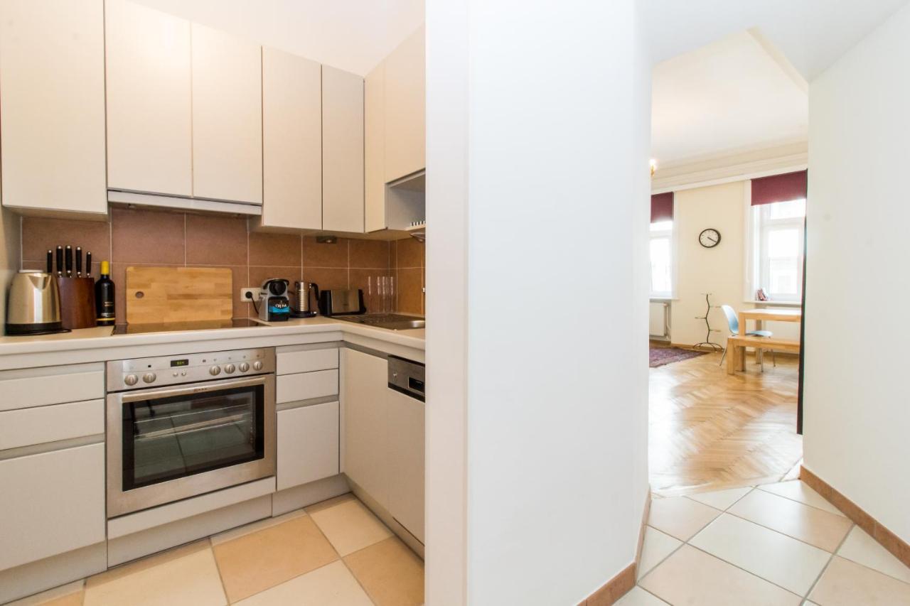 Beautiful Viennese Apartment Bagian luar foto